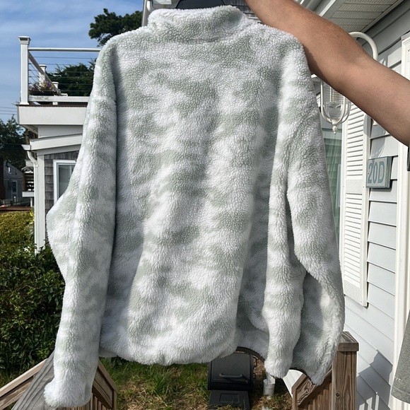 Reversible Sherpa Nike Club Jacket and Green Windbreaker/Raincoat - Picture 10 of 15